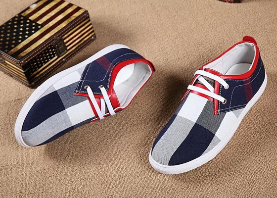 Burberry Fashion Men Sneakers--064